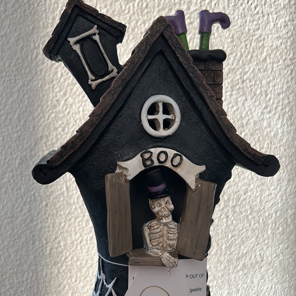 New Halloween Witch Boot House Light Up Skeleton Figurine Statue Tabletop 12" - Picture 4 of 9